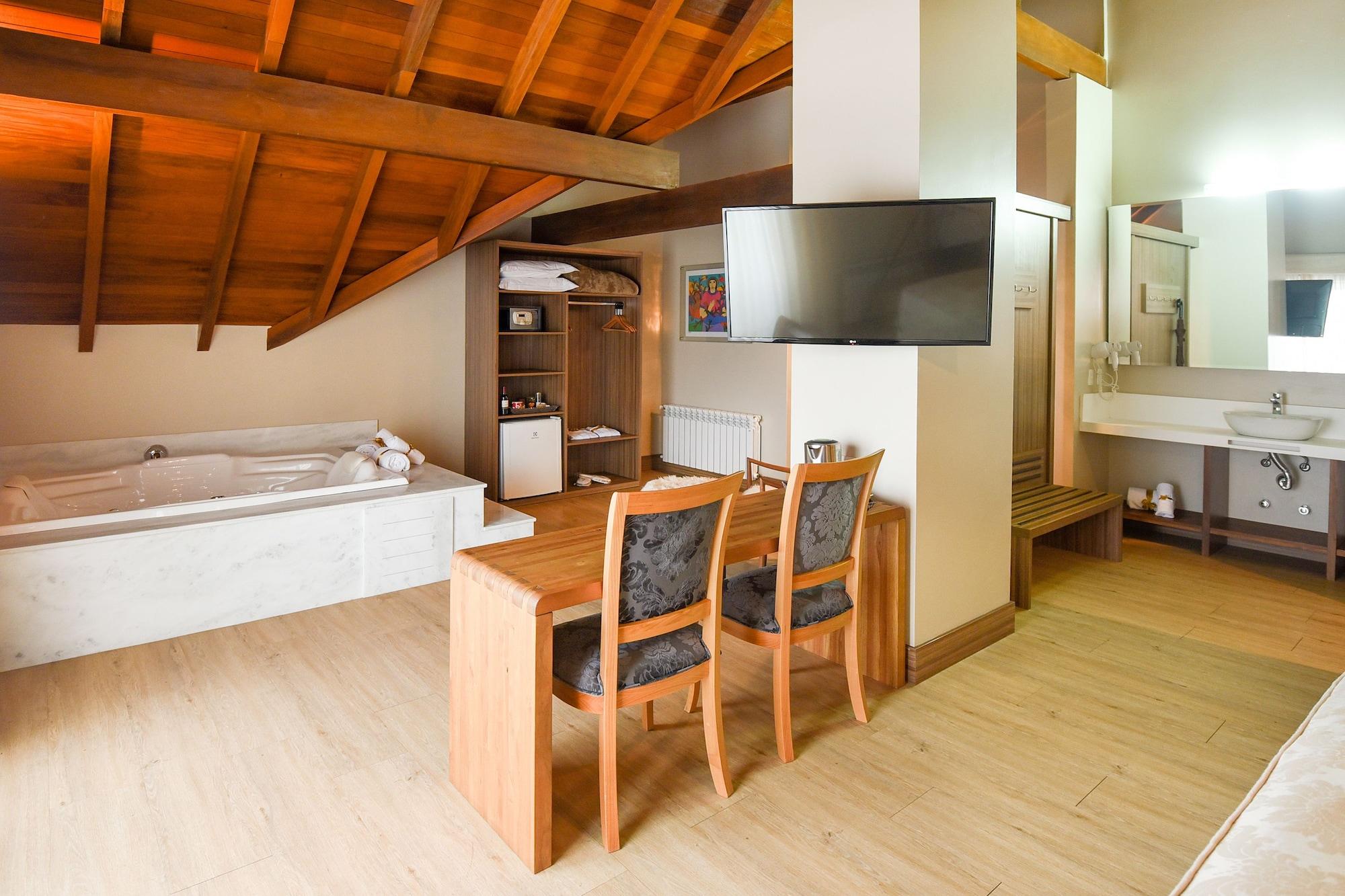 Hotel Refugio Da Montanha กรามาโด ภายนอก รูปภาพ